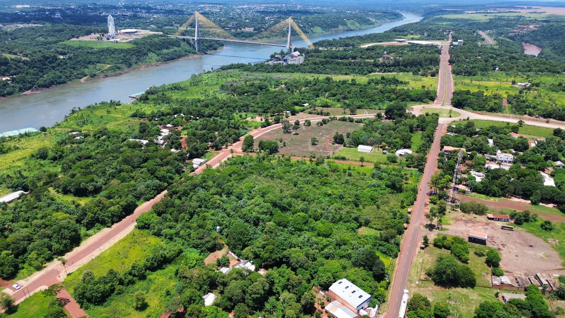terreno de 19220 m2 cerca del nuevo Puente de la Integración, foto 3