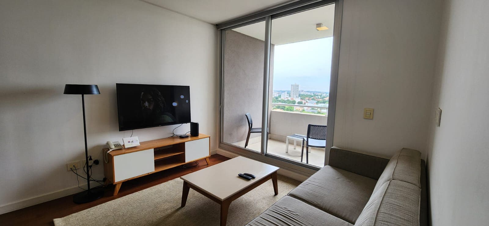 Departamento de 1 dormitorio sobre santa teresa — foto 2