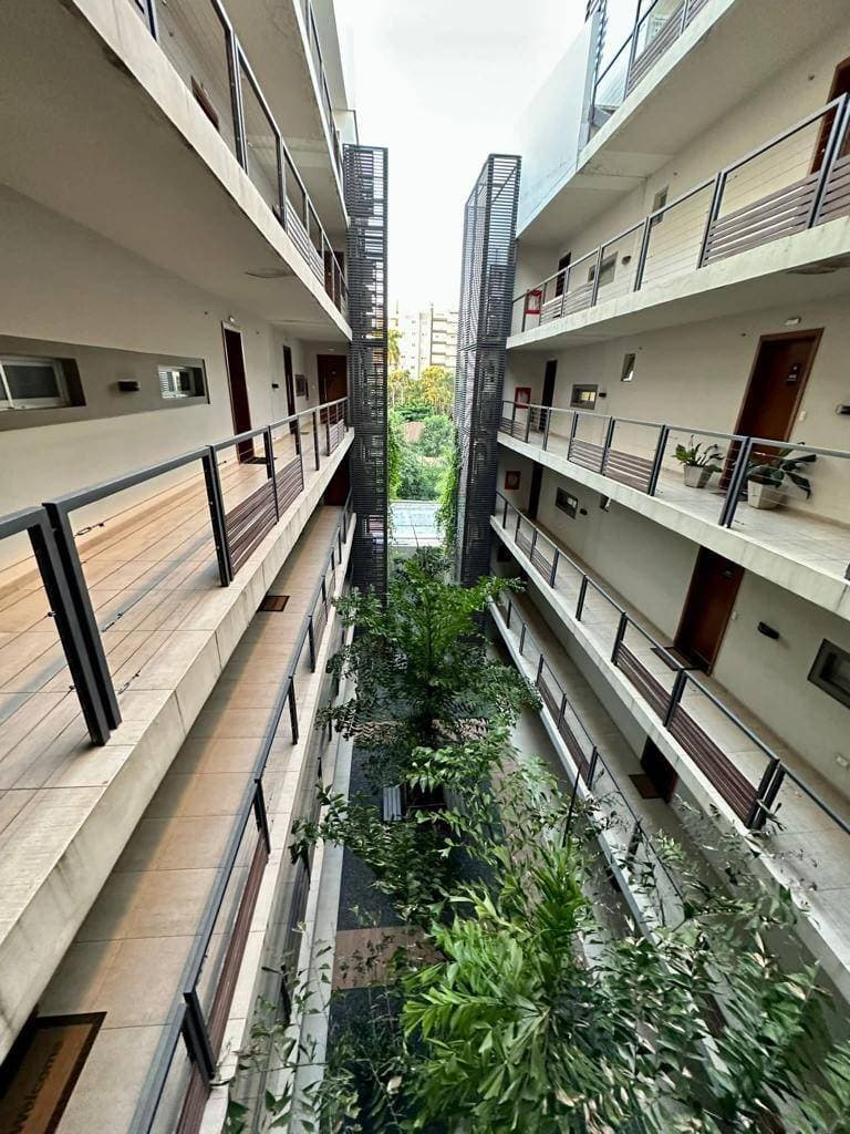 Dpto. Totalmente amoblad. En Villa Morra, foto 1