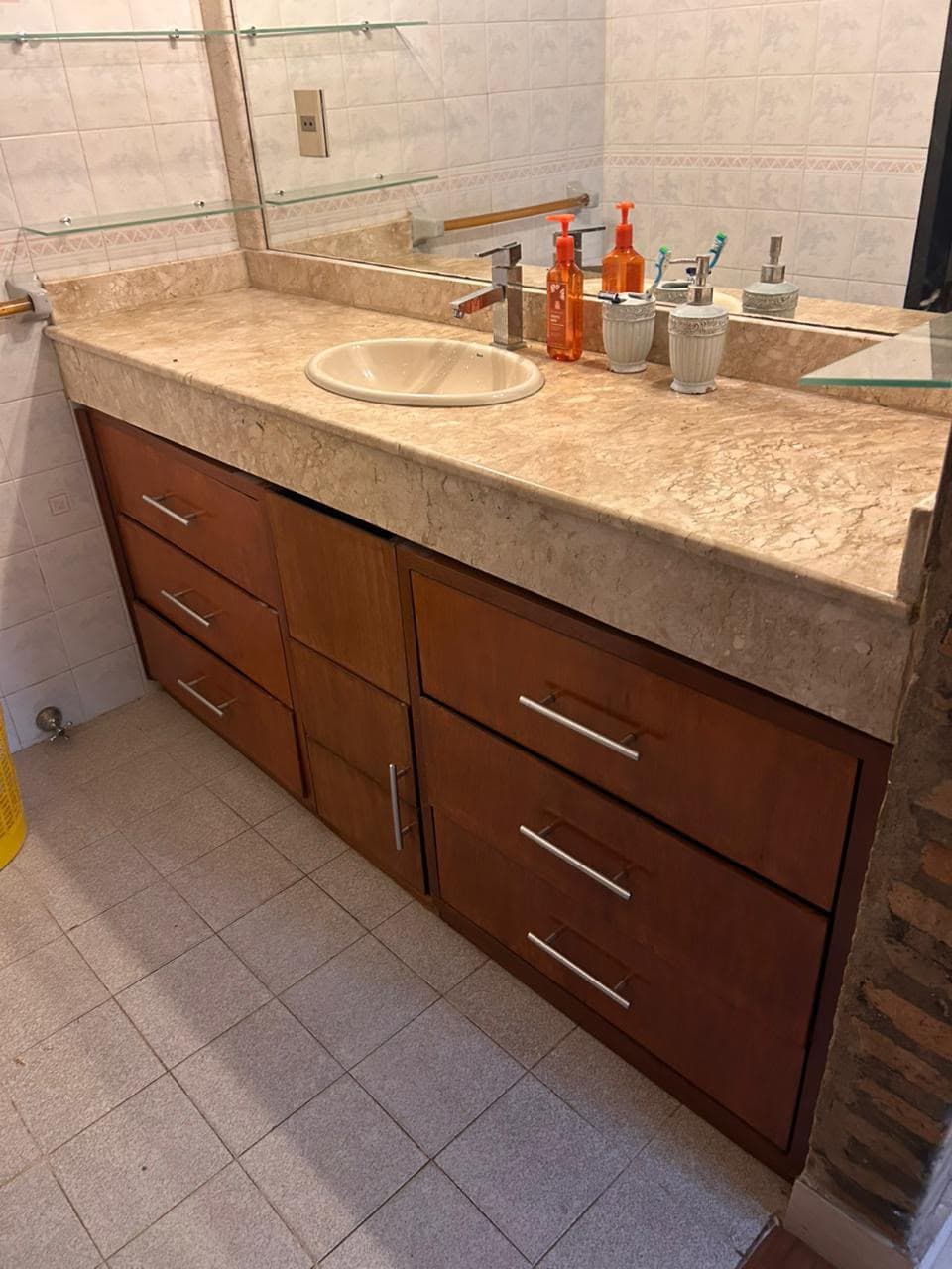 Casa semi amoblada en Lambare zona residencial , Barrio Felicidad — foto 3