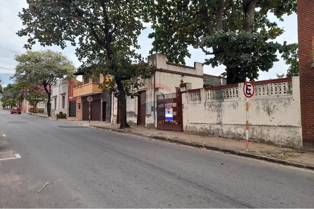 Amplio Terreno en venta. Bo. Dr. Francia Asunción, foto 2