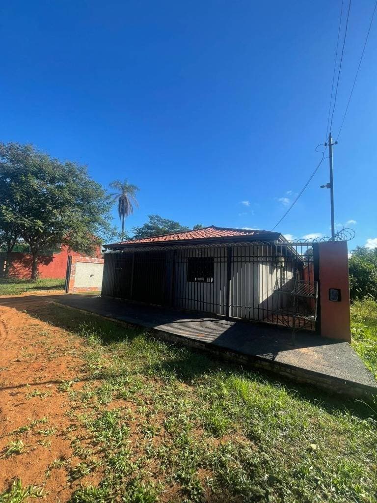 Casa con Piscina en Venta – Capiatá, Ruta 2 zona Piro'y, foto 4