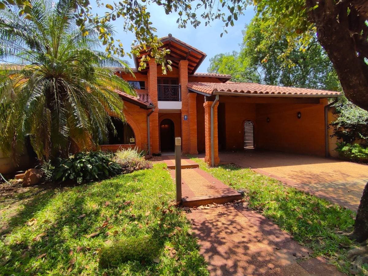 Vendo casa en Fernando de la Mora zona norte (z/ indufar) - id 31923