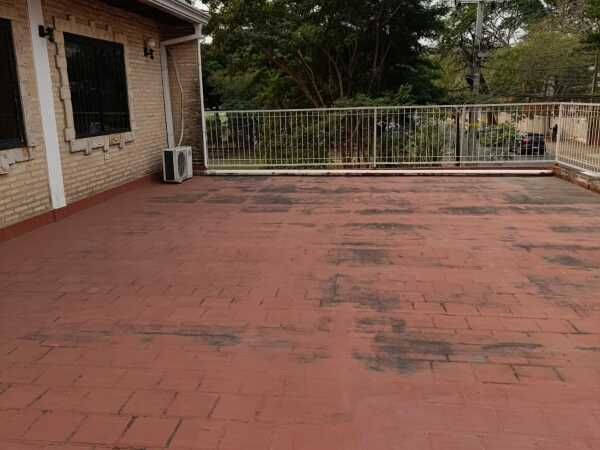 En venta – amplia propiedad sobre avda. Zavalas cué, foto 5