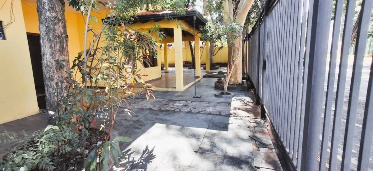Casa en alquiler en lambare zona canal 13!, foto 5