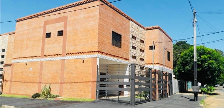 En alquíler dúplex zona Primer Presidente — foto 2