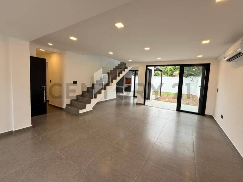 Duplex Premium en Luque Laurelty, foto 2