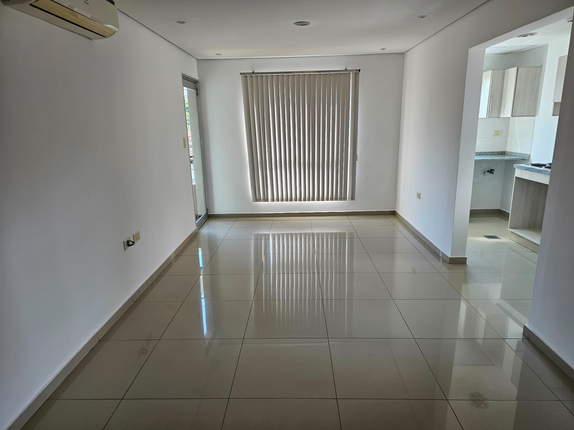 Vendo Moderno Departamento De Dos Dormitorios En Barrio Jara
