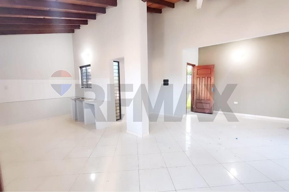 Casa - Alquiler - Ñemby, Central, Paraguay, foto 4
