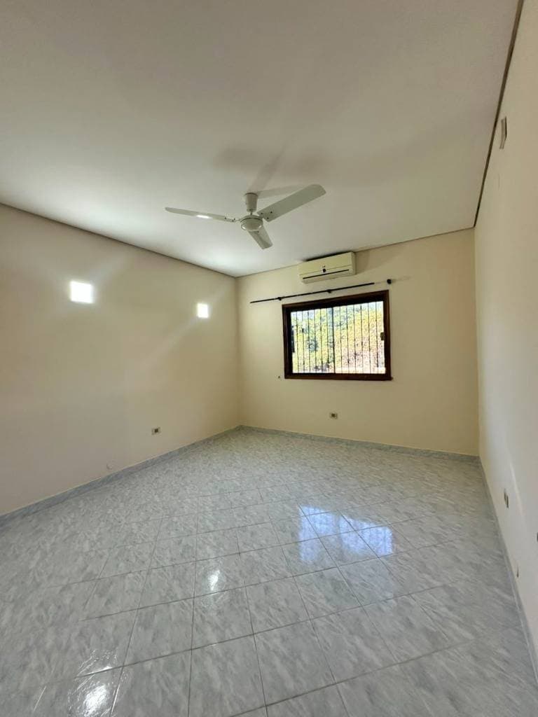 Dúplex en esquina en barrio las golondrinas loma pyta, foto 2