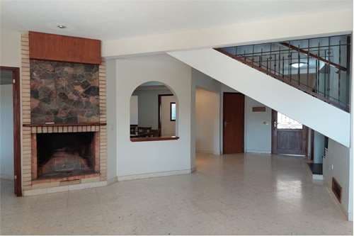 Casa-Venta-Julio Rivas, Madame Lynch, Asunción, foto 2