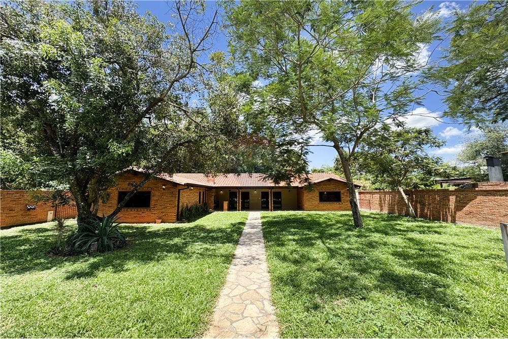 Casa - Venta - Paraguay Cordillera San Bernardino, foto 2