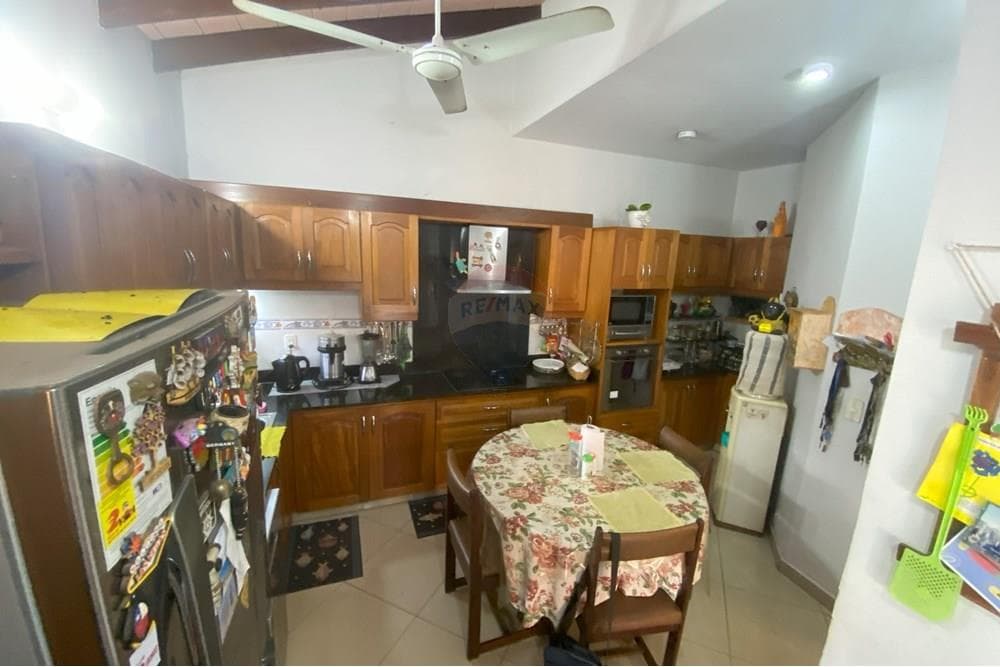 Residencia - Venta - Fernando de la Mora Z/ Norte — foto 2
