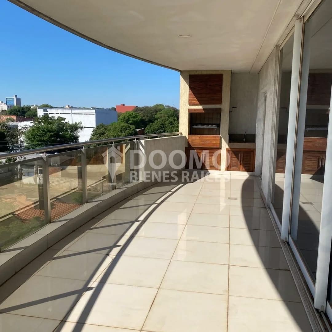 En alquiler amplio departamento tres habitaciones en suite villa aurelia — foto 1