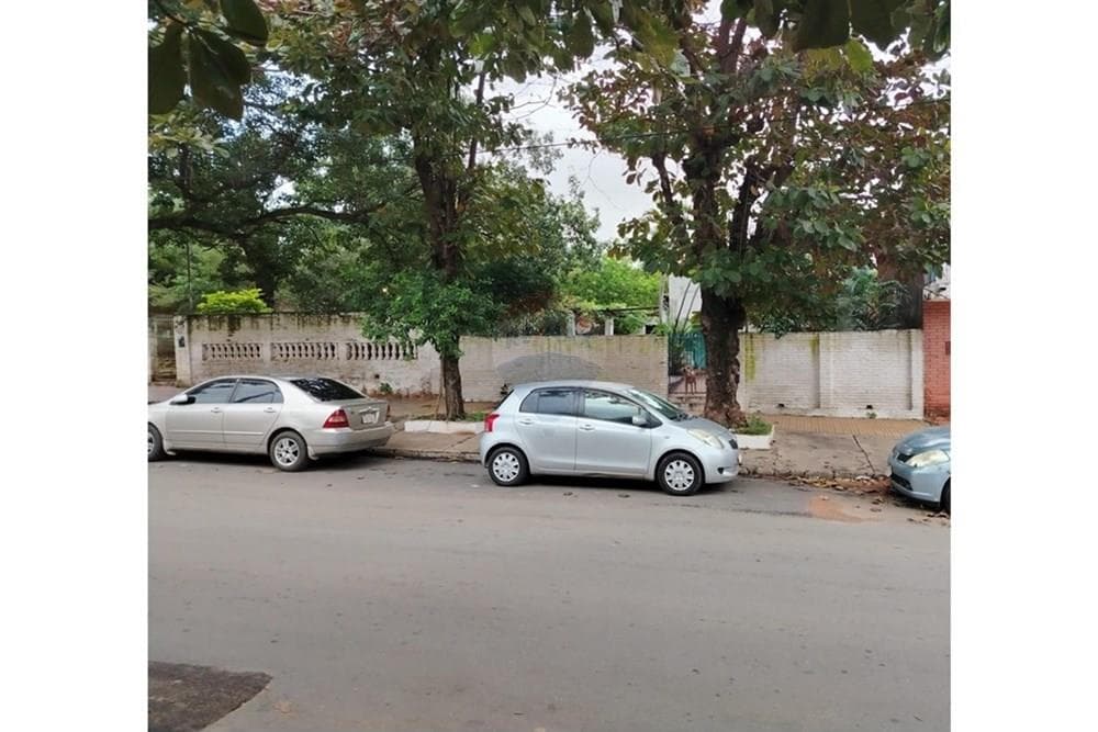 Vendo terreno en barrio obrero