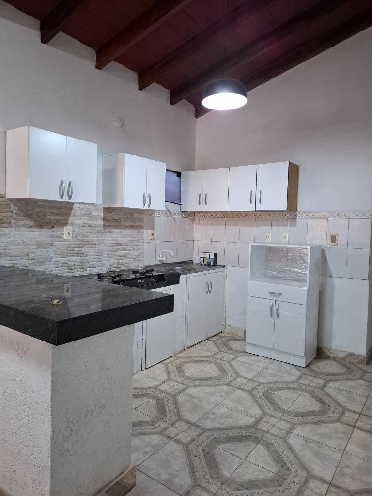 Casa de una planta en el centro de Luque, foto 2