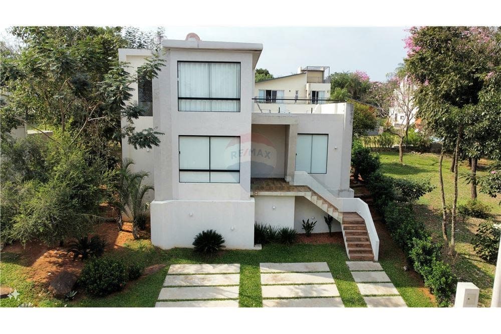 Casa minimalista en barrio cerrado sunset hills, foto 2