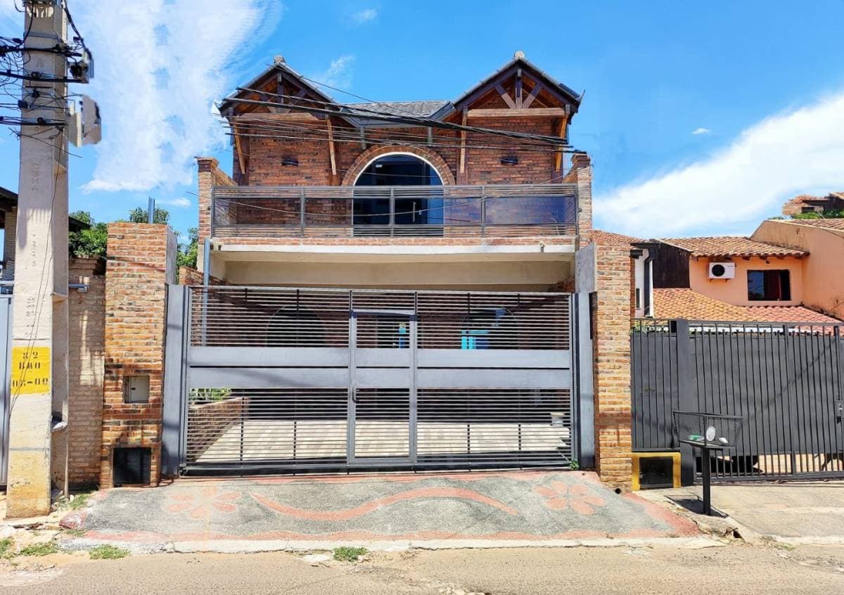 En venta duplex con piscina a estrenar en Fernando de la Mora zona norte