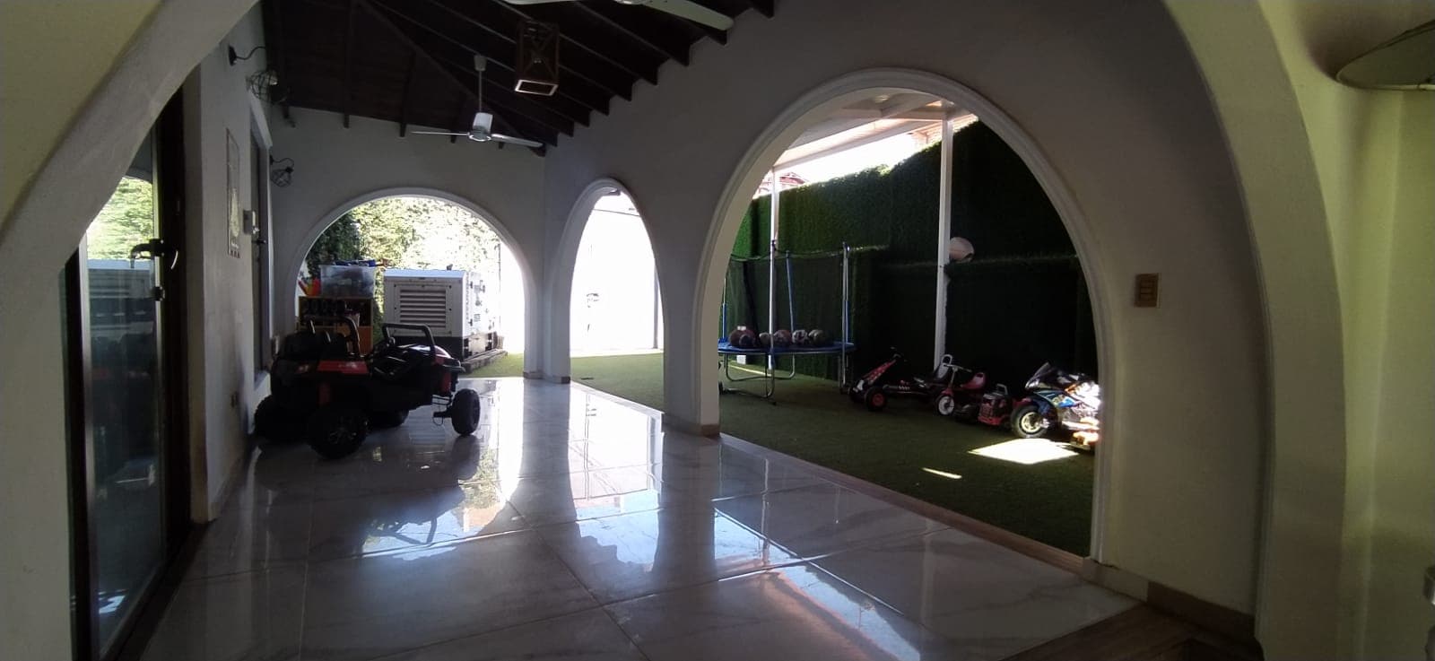 hermosa residencia en el barrio Mburucuyá — foto 4