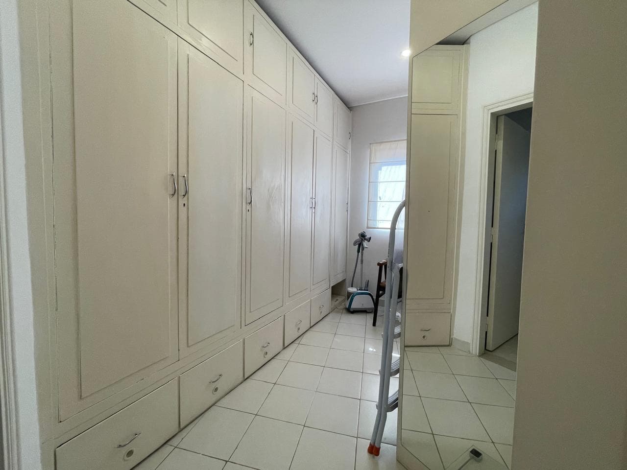 Hermosa Casa En Alquiler Barrio Residencial Mariscal López, Asunción — foto 2
