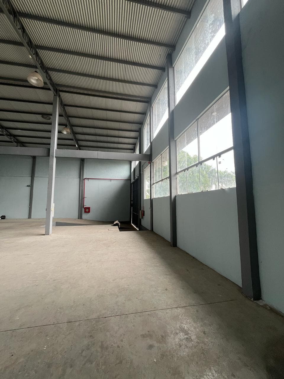 2 depósitos de más de 1000 m2 c/uno ZONA ARTIGAS, foto 3