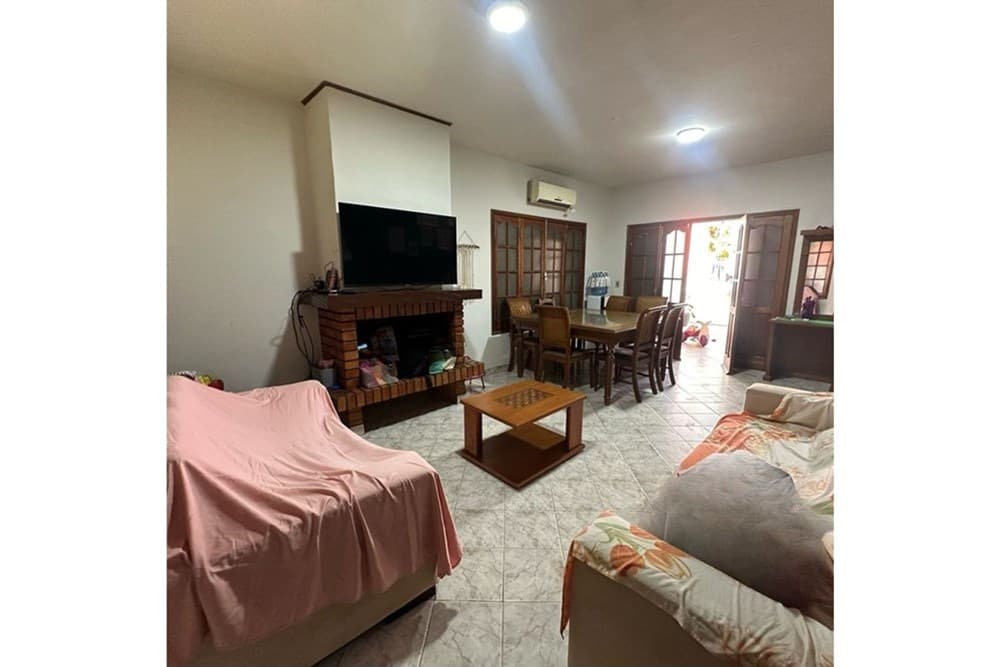 Casa-Venta- Fernando de la Mora, foto 2
