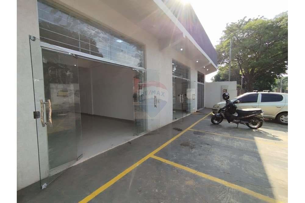 Amplio salon en San Lorenzo, foto 5