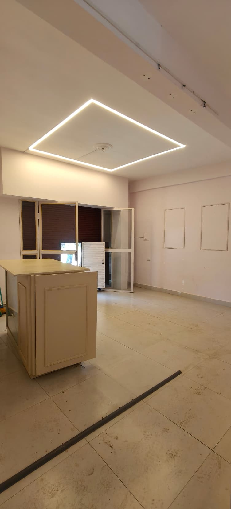 Salón comercial en barrio san vicente, foto 4