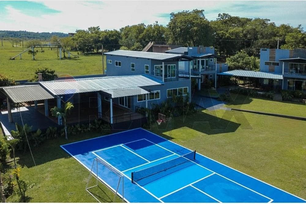 Casa de Verano de Lujo en Rio Beach Encarnación, Itapúa, Paraguay, foto 1