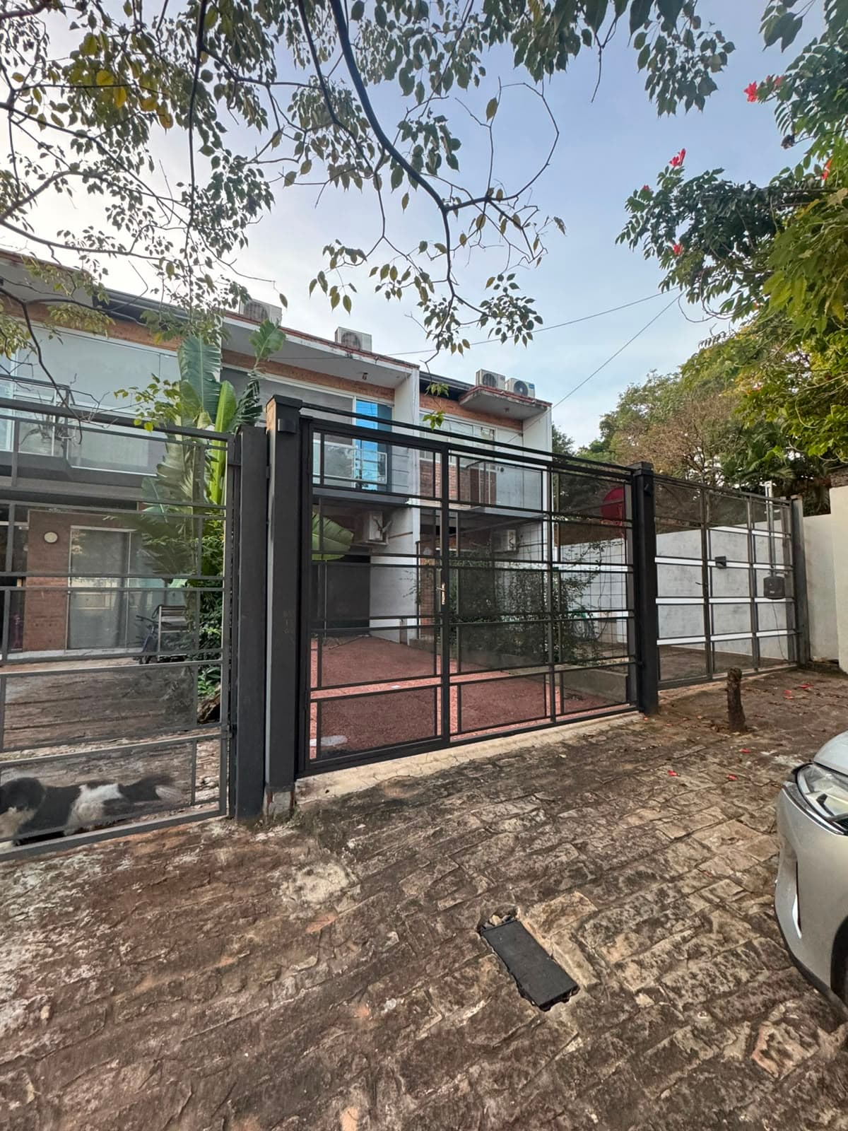 Dúplex en Alquiler – Barrio Hipódromo