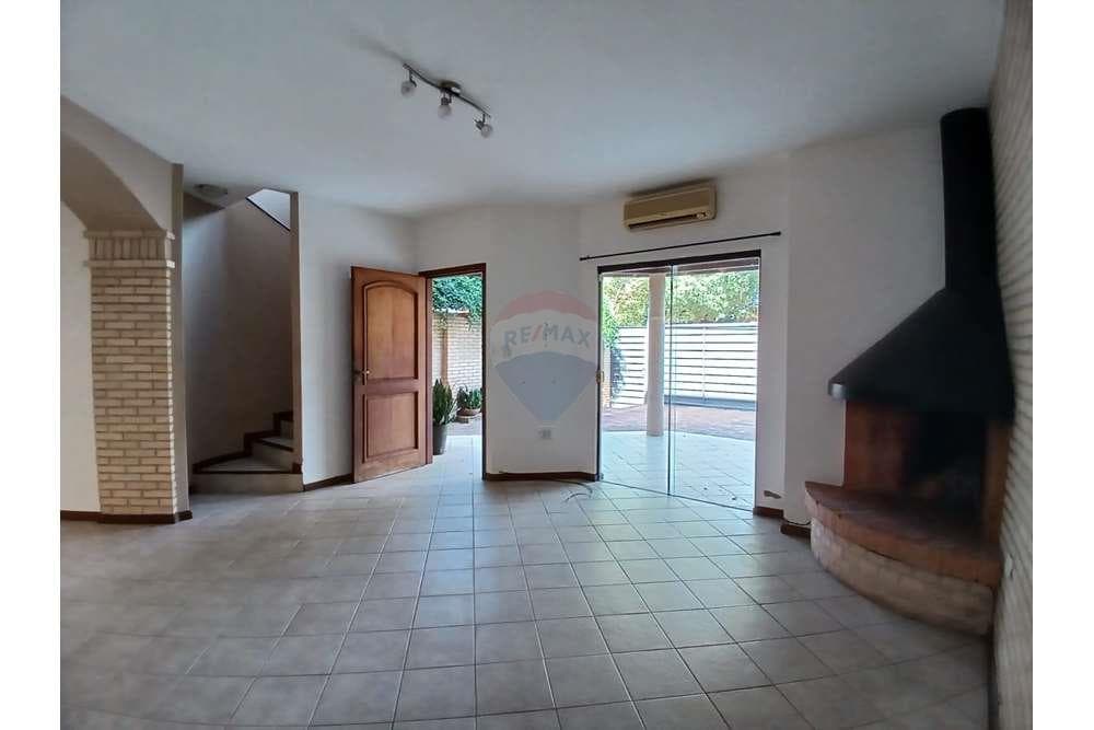 Dúplex en Mburucuyá Negociable4,900,000 ₲ [Mensual], foto 3