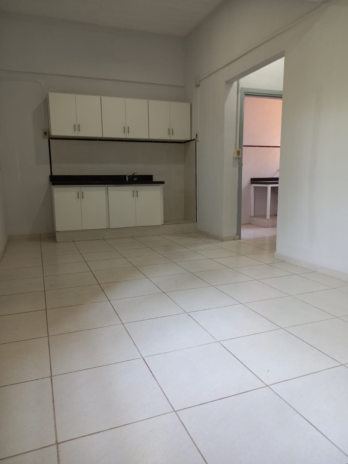 Alquilo departamento de 1 dormitorion en zona ips cod. 059