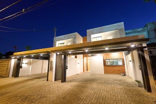 Alquiler DUPLEX. Legion Civil Extranjera, Villa Morra, Asunción