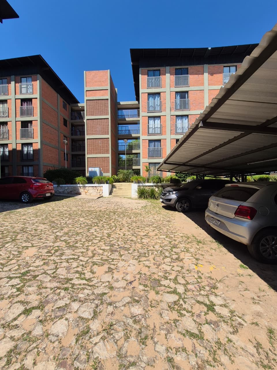 Dpto de 2hab en Luque ykua karanday