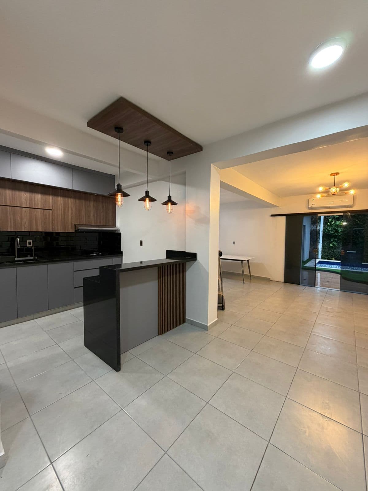 De casa zona Fernando de la Mora (zona sur), foto 2