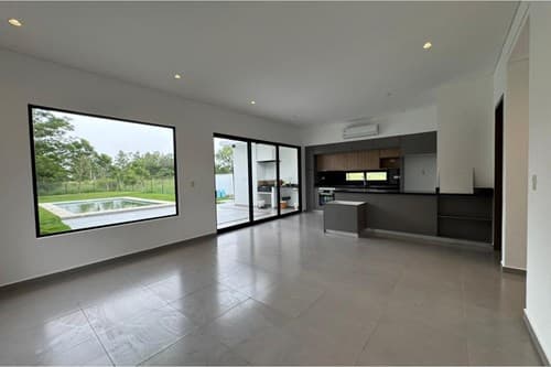 Casa en surubi'i - Mariano Roque Alonso, foto 4