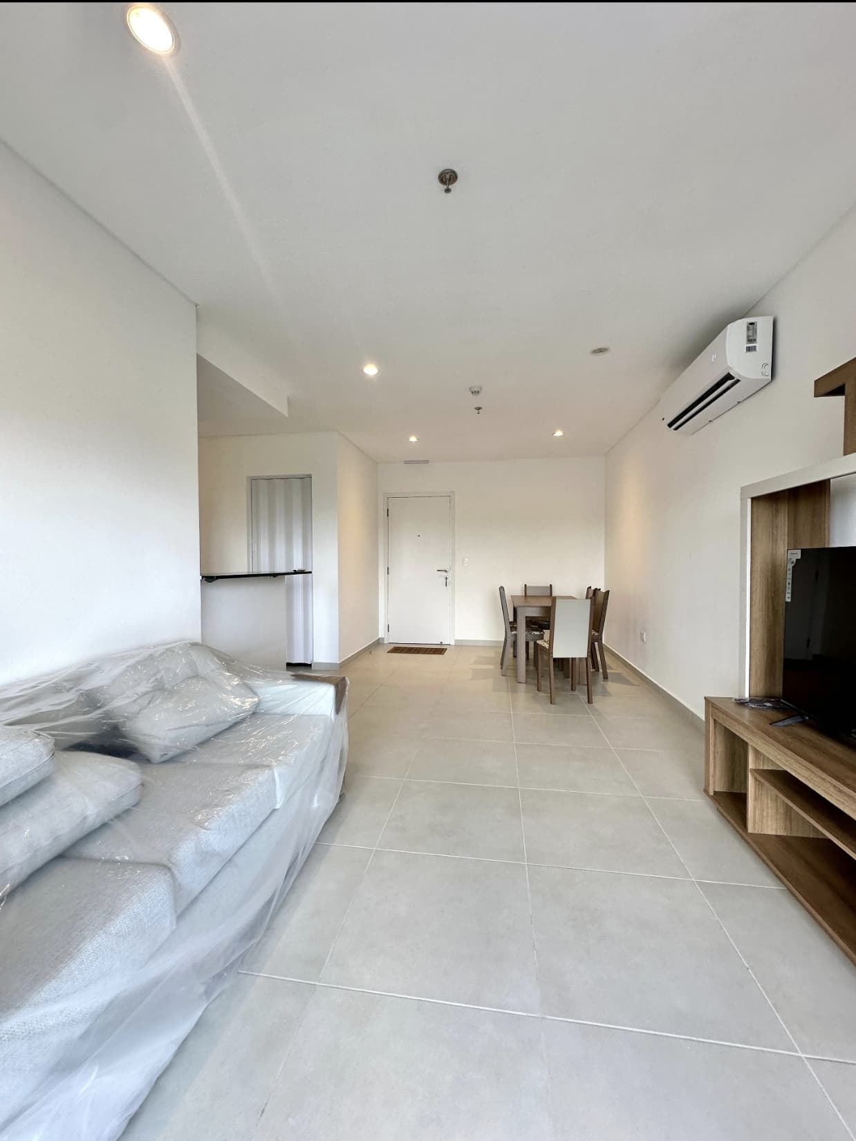 dpto en Edif. Molas López de 2 habitaciones semi amoblado, foto 1