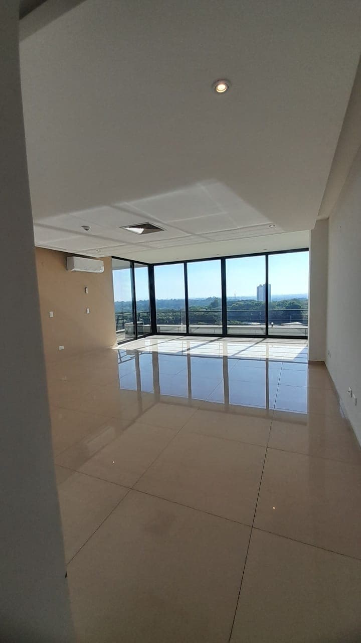 De Amplio Penthouse En Edificio Altos De Francia, foto 3