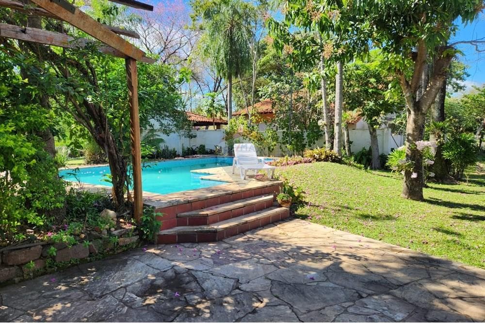 Residencia - Venta - San Bernardino, Paraguay — foto 2