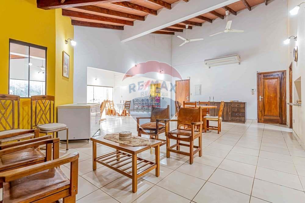 Imponente casa clasica - zona yacht - lambare, foto 5