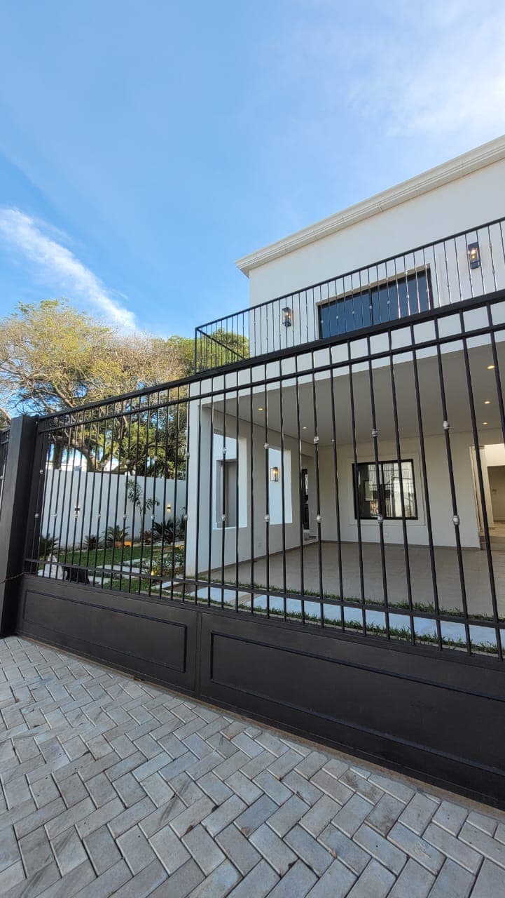 Lujosa residencia estilo toscano en venta en Asunción, foto 2