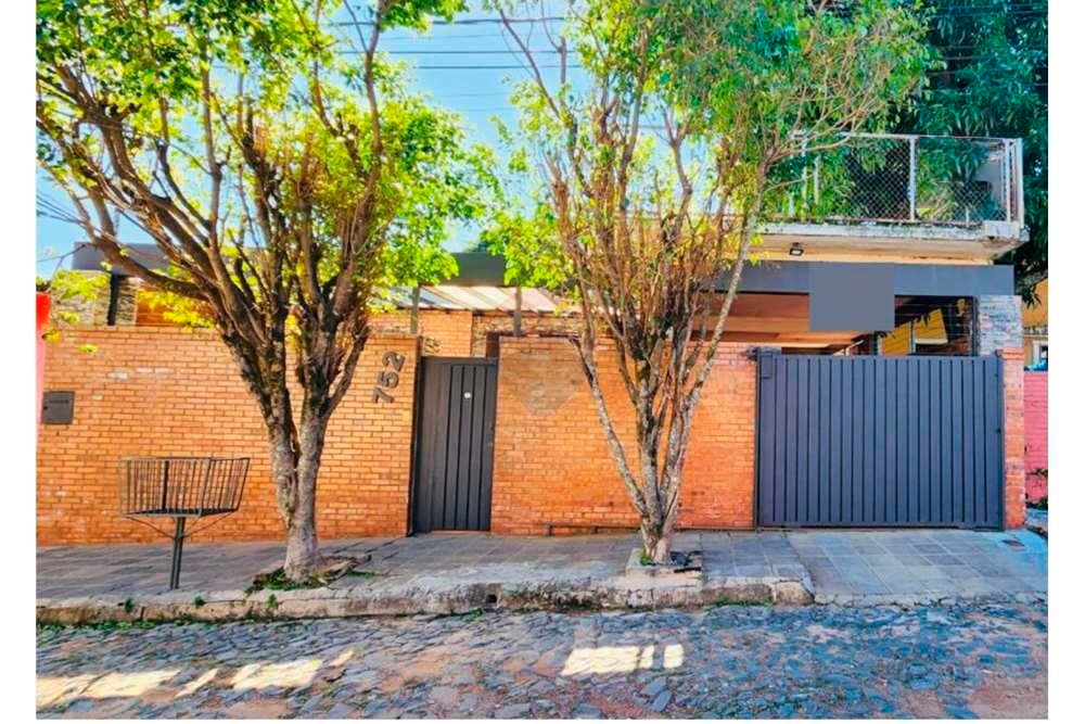 Vendo casa en barrio obrero todo en una planta