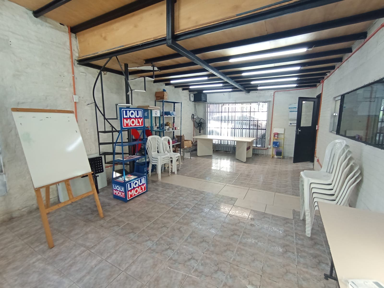 Tinglado Con Oficina, foto 4