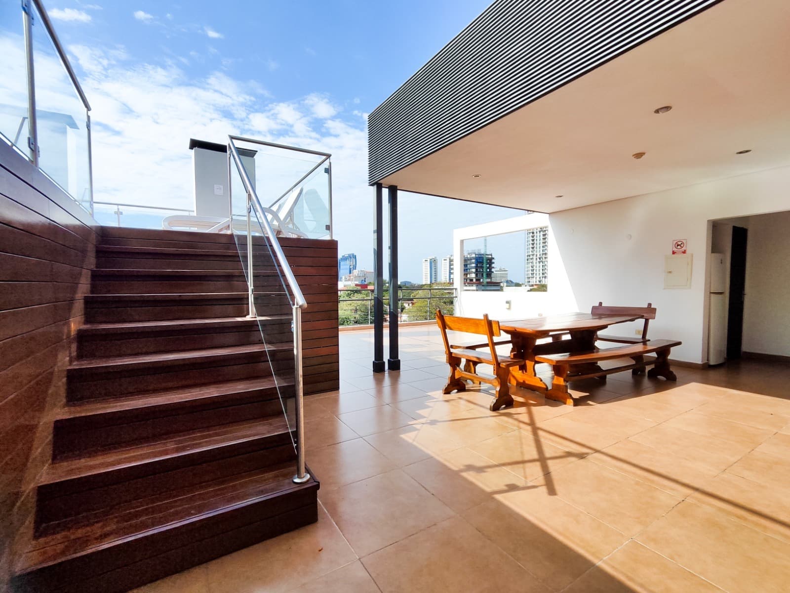Loft en venta en Carmelitas, 2 dormitorios en suite, cochera y diseño moderno, foto 4