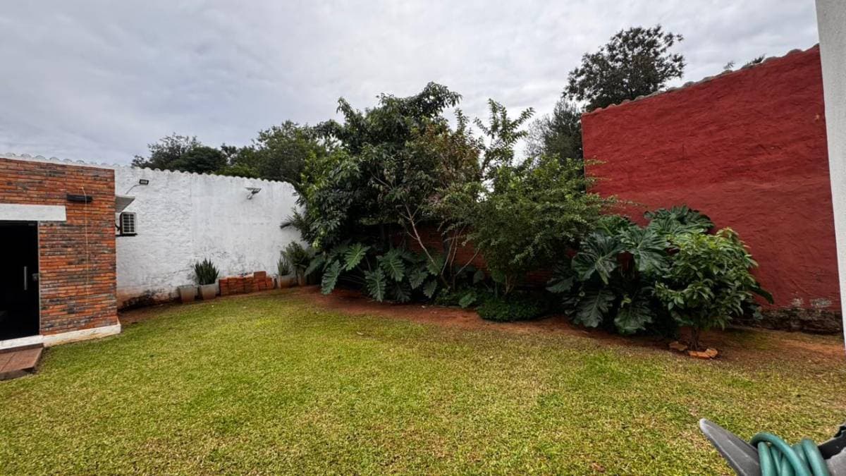 Duplex en venta en Luque laurelty — foto 3