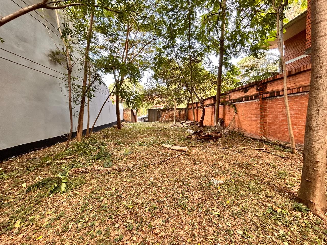 Remato Hermoso Terreno En B° Mariscal Estigarribia