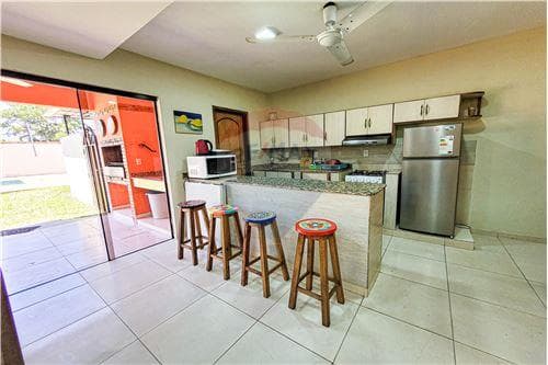 Casa-Venta-PY Cordillera San Bernardino Puerta del Lago, foto 3