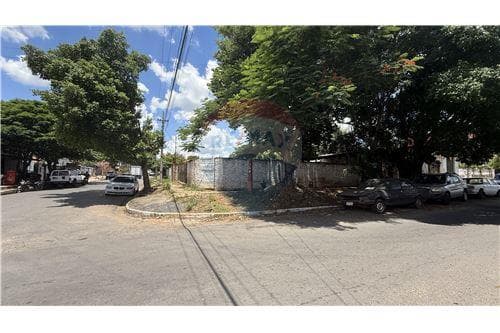 Terreno en Fernando de la Mora