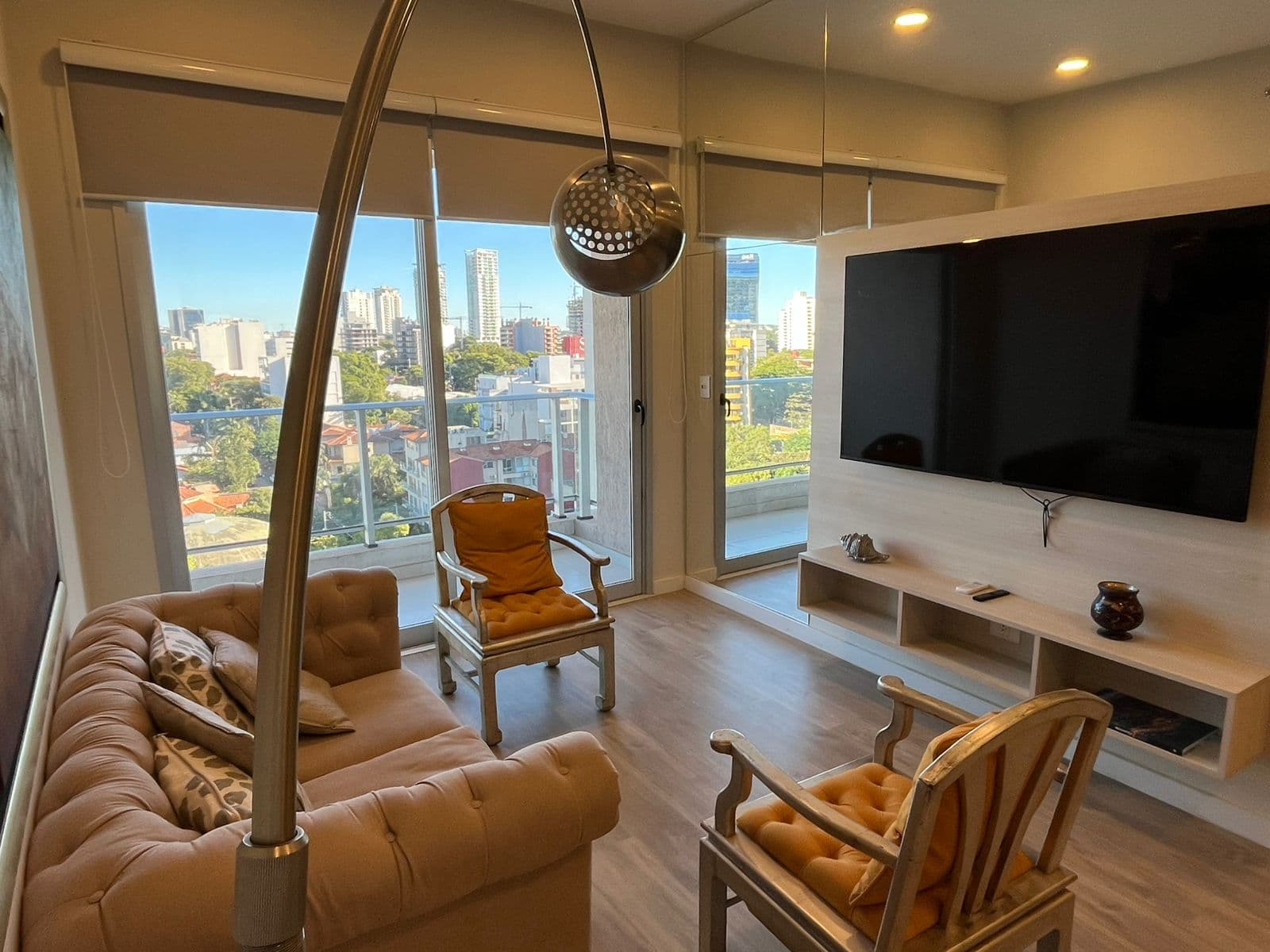 Hermoso apto. Amoblado de 2 habitaciones en molas lópez — foto 2