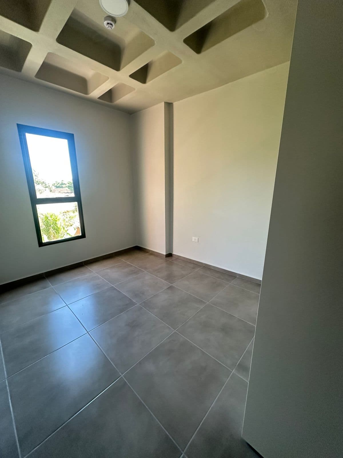 Departamento A Estrenar De 2 Dormitorios Con Cochera - Luque Tape Tuja, foto 3